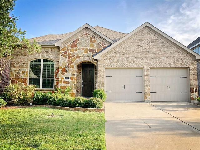 1041 Brigham Drive in Forney, TX - Building Photo