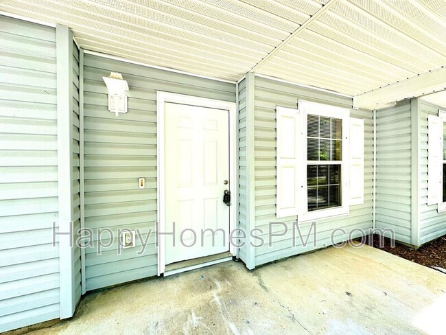 7888 Montview Rd in North Charleston, SC - Building Photo - Building Photo