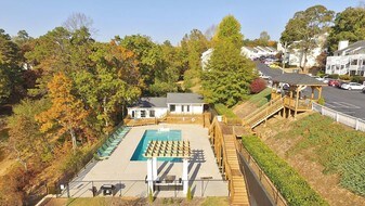 Edgewater on Lanier in Gainesville, GA - Building Photo