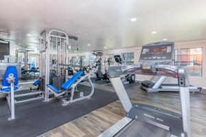 The Retreat @ 3737 in Dallas, TX - Building Photo - Interior Photo