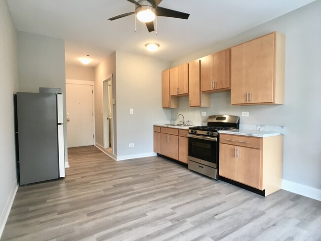 1101 W Granville Ave