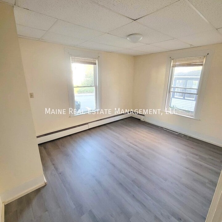 101 Front St, Unit 1 in Old Town, ME - Building Photo