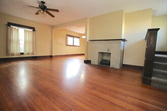 645 N 24th St in Lincoln, NE - Foto de edificio - Building Photo