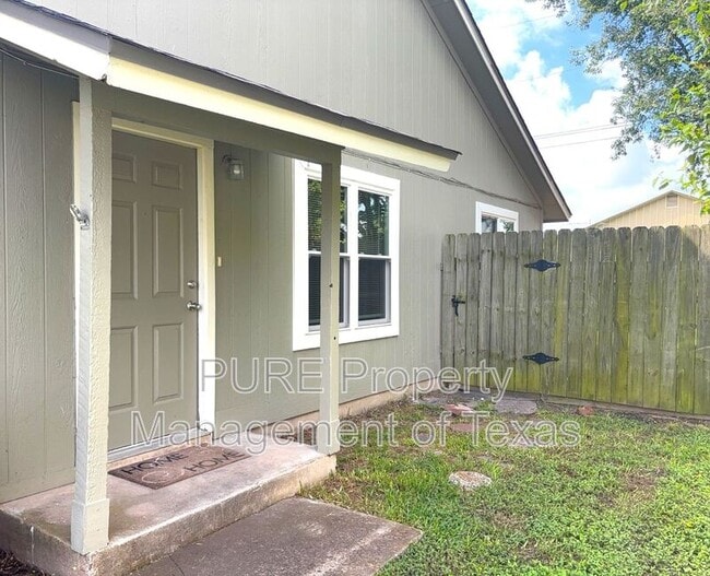 16005 Stoneham Cir in Pflugerville, TX - Building Photo - Building Photo