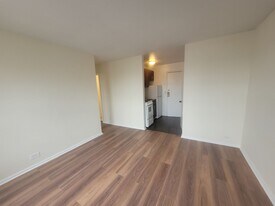 4730 N Winthrop Ave, Unit #204 in Chicago, IL - Building Photo
