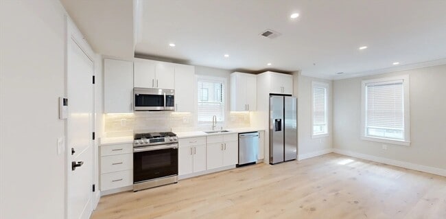 property at 9 Everett St