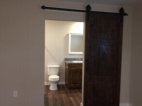 501 E Oak Ridge Dr in Marble Falls, TX - Building Photo - Building Photo