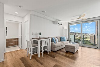 1515 Liona St in Honolulu, HI - Building Photo - Building Photo
