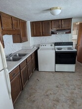 126 1/2 Elizabeth St in Pittston, PA - Building Photo - Building Photo