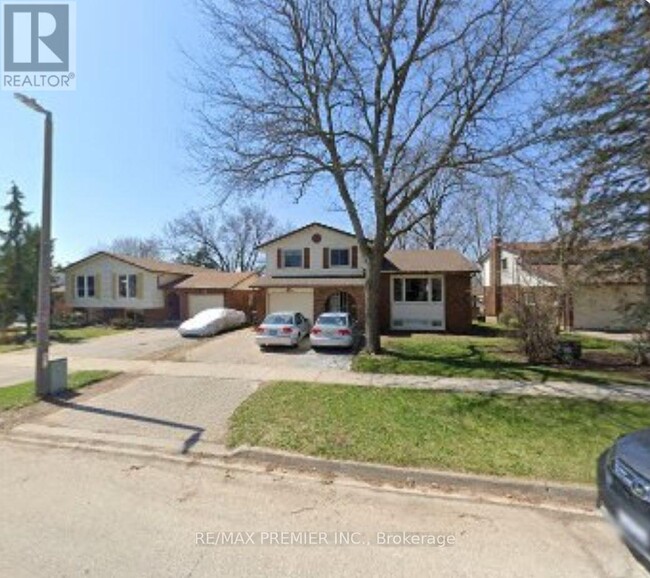 416 Cole Rd in Guelph, ON - Building Photo - Building Photo