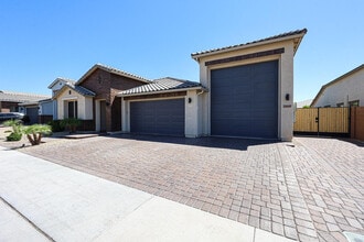 25689 N 140th Ln in Surprise, AZ - Building Photo - Building Photo