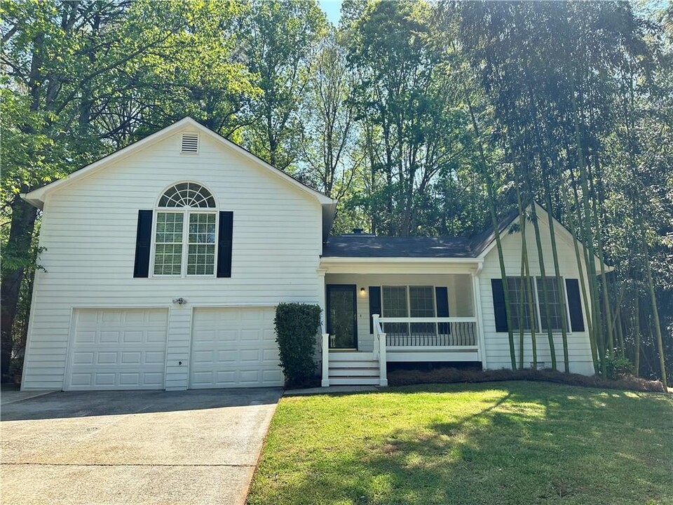 4876 Muirwood Dr in Powder Springs, GA - Building Photo