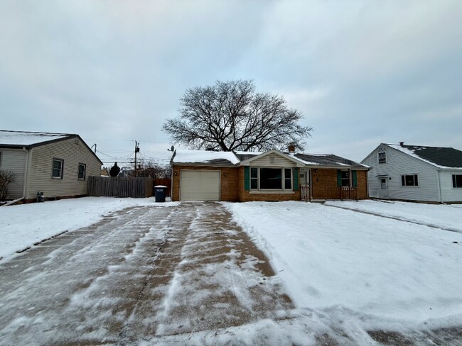 1426 S 21st St in Sheboygan, WI - Foto de edificio - Building Photo