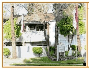 Castilian Apartments in Concord, CA - Building Photo - Building Photo