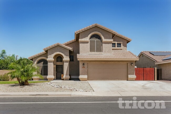 15028 W Honeysuckle Ln