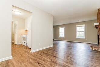 121 Beverly Dr in Ladson, SC - Building Photo - Building Photo