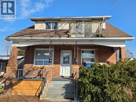 1244 McKay Ave in Windsor, ON - Building Photo