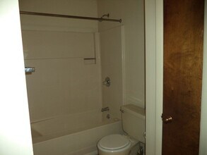 719 W Cherry Ln in State College, PA - Building Photo - Building Photo