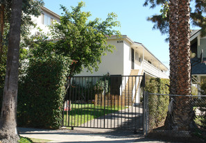 838 N Mariposa Ave Apartments