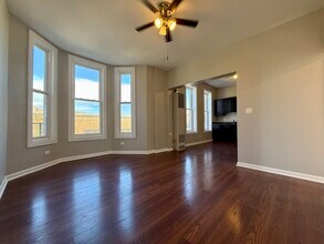 3235 S Racine Ave in Chicago, IL - Building Photo - Building Photo