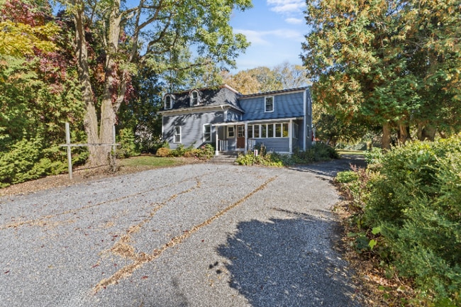 property at 142 Congress St