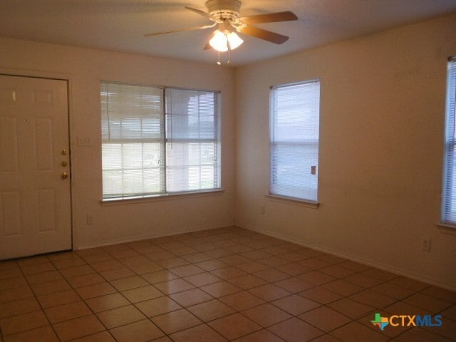 933 Rosewood Dr