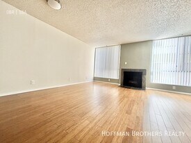 1225 N Cherokee Ave, Unit 103 in Los Angeles, CA - Building Photo