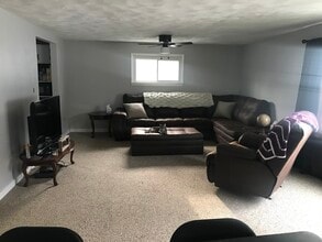 18 1/2 E 2nd St in Lakewood, NY - Building Photo - Building Photo