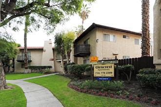 Glencrest Apartments in Anaheim, CA - Building Photo - Building Photo