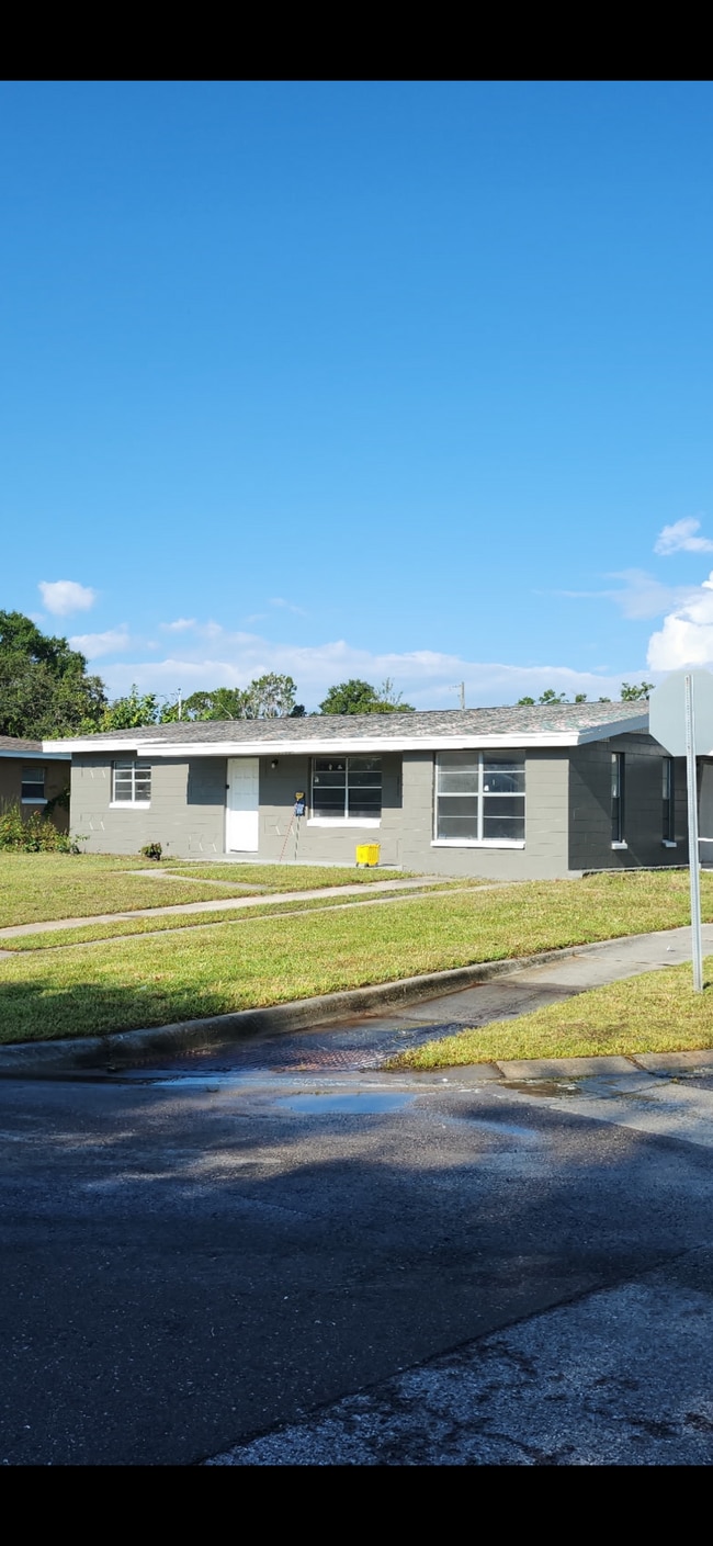 property at 4901 S 85th St