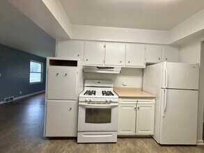 3009 W Michigan Ave in Kalamazoo, MI - Building Photo - Building Photo