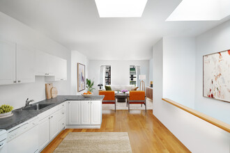 118 W 136th St in New York, NY - Foto de edificio - Interior Photo