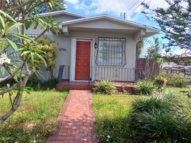 5796 SW 5th St in Miami, FL - Building Photo
