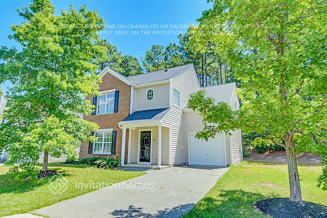 738 Big Twig Ln in Durham, NC - Building Photo