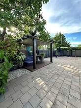 5010 E 1st Ave in Hialeah, FL - Building Photo - Building Photo