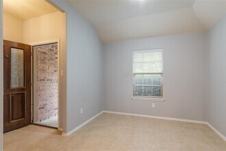 174 Barn Owl Loop in Leander, TX - Building Photo - Building Photo