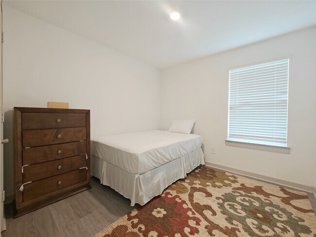 property at 3935 Gael Run Ct