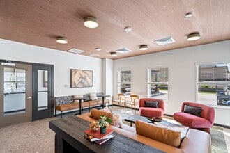 Sierra on 66 in Flagstaff, AZ - Building Photo - Building Photo