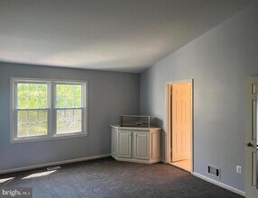 6830 Wild Rose Ct in West Springfield, VA - Building Photo - Building Photo