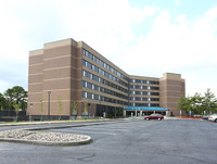 Atrium Apartments at Egg Harbor in Egg Harbor Township, NJ - Foto de edificio - Building Photo