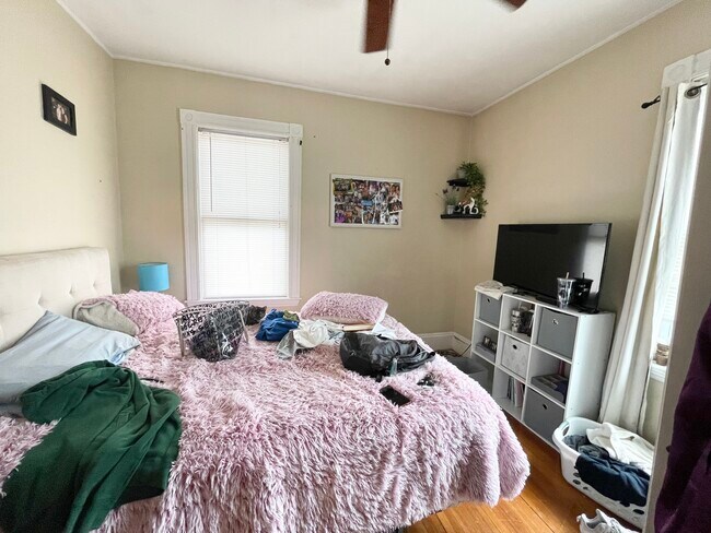 18 Romsey St, Unit 2 in Boston, MA - Building Photo - Building Photo
