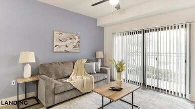 15777 Quorum Dr in Addison, TX - Building Photo - Building Photo