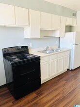 7748 Rugby Ave in Birmingham, AL - Building Photo - Building Photo