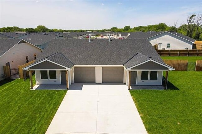 542-544 W 50th Ct S in Wichita, KS - Building Photo - Building Photo