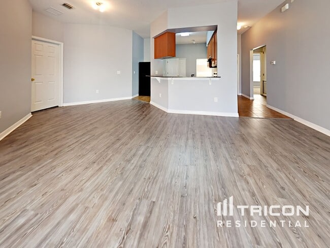 2304 Roanoke Springs Dr in Ruskin, FL - Building Photo - Building Photo