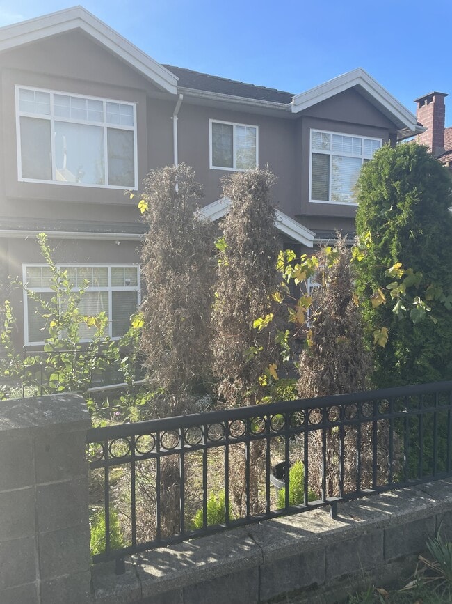 property at 7441 Victoria Dr