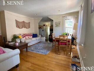 250 Broadway, Unit 3 in Cambridge, MA - Building Photo - Building Photo