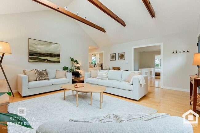 property at 754 E Thomson Ave