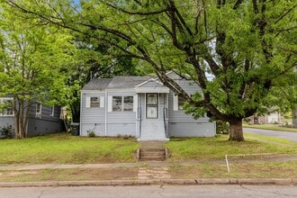 1001 Valley Rd Pl in Birmingham, AL - Building Photo - Building Photo