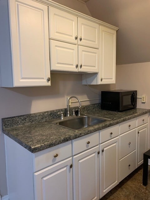 1304 Ridge Ave, Unit 3rd floor in Coraopolis, PA - Building Photo - Building Photo